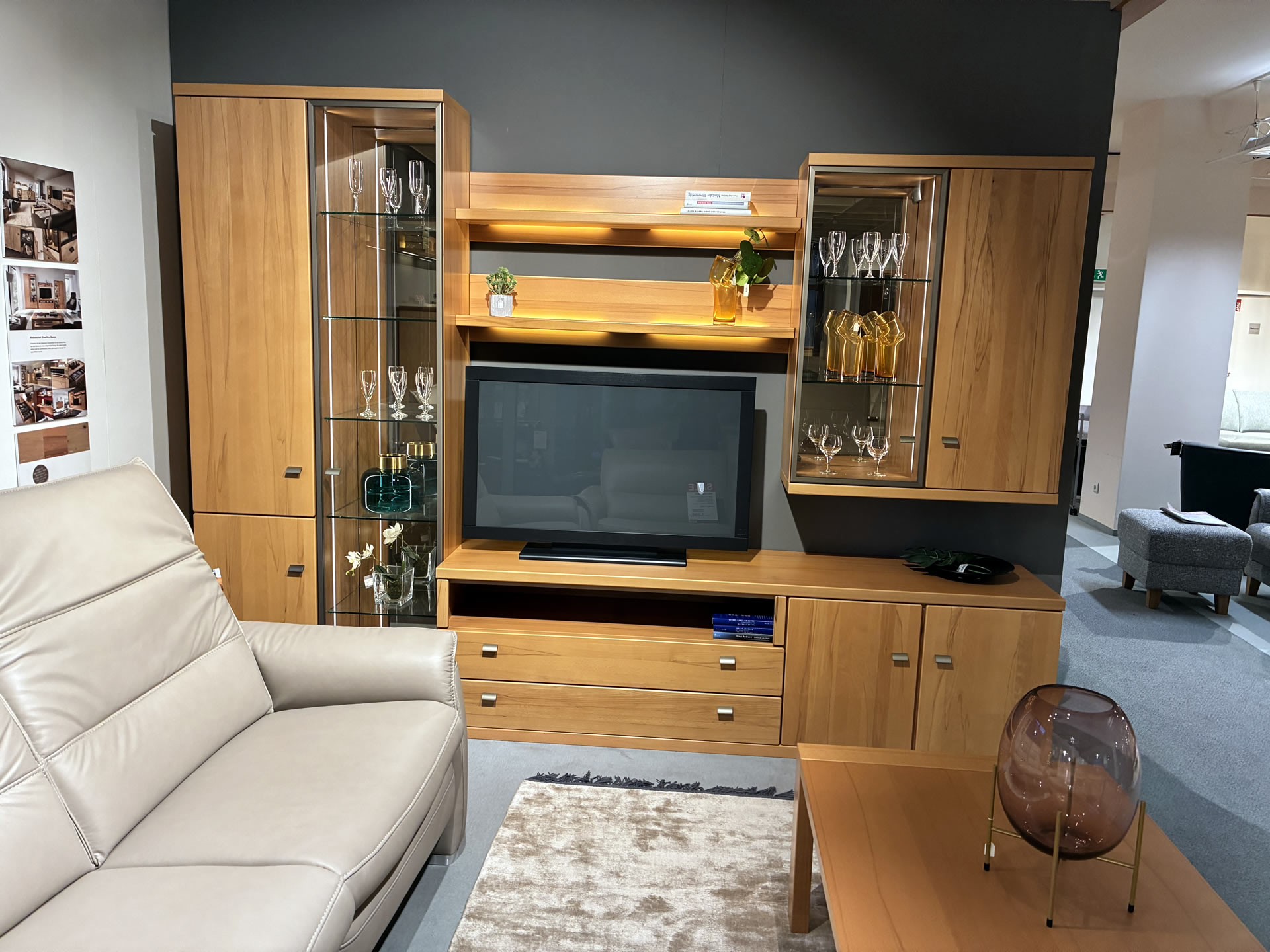 RMW Wohnwand Rialto in Kernbuche